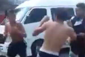 Estudiante es atropellado por pelearse en la calle