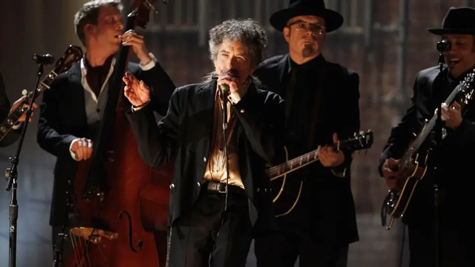 Bob Dylan, primer músico en ganar el Nobel de Literatura