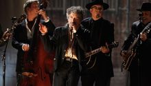 Bob Dylan, primer músico en ganar el Nobel de Literatura