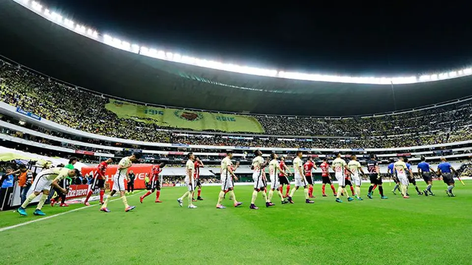 Himno del Centenario de América, ¿copia del Sevilla?