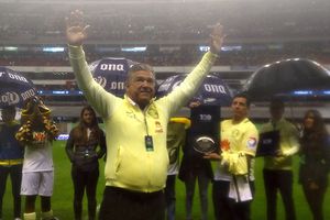 Héctor Miguel Zelada, de figura del Centenario a analista de futbol