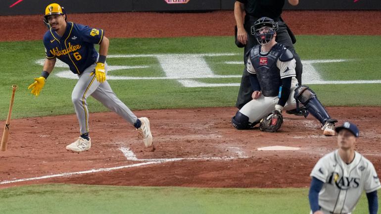 David Hamilton mira su cuadrangular | AP