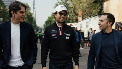 ¡Rey del asfalto! La celebración de Checo Pérez comenzó en Reforma con su primer showrun con Cadillac