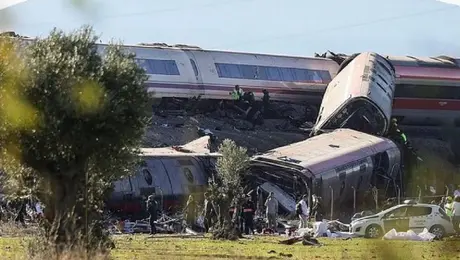 Tragedia en España: Choque de trenes deja decenas de muertos y más de 100 heridos