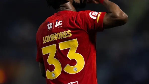 Julian Quiñones dio asistencia en victoria de Al Qadisiya en Arabia Saudita