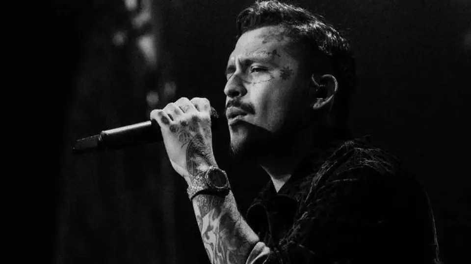 Christian Nodal está entre los artistas favoritos de Paris Jackson. / @nodal
