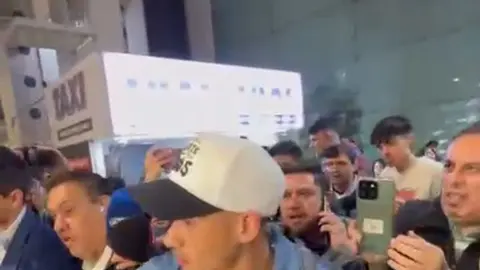 Uriel Antuna llegando a CDMX I Daniel Estrada