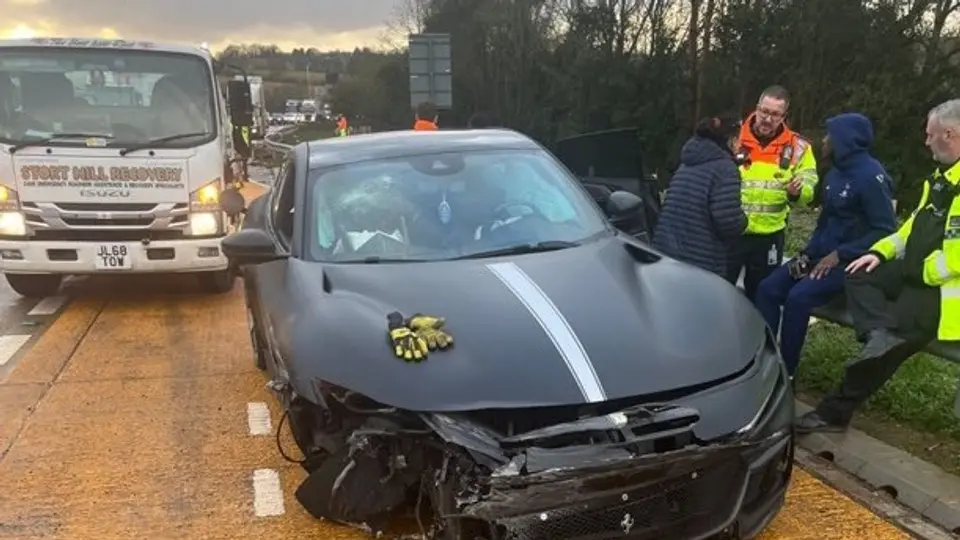 Kolo Muani sufrió accidente en su Ferrari | X: TeleFootball