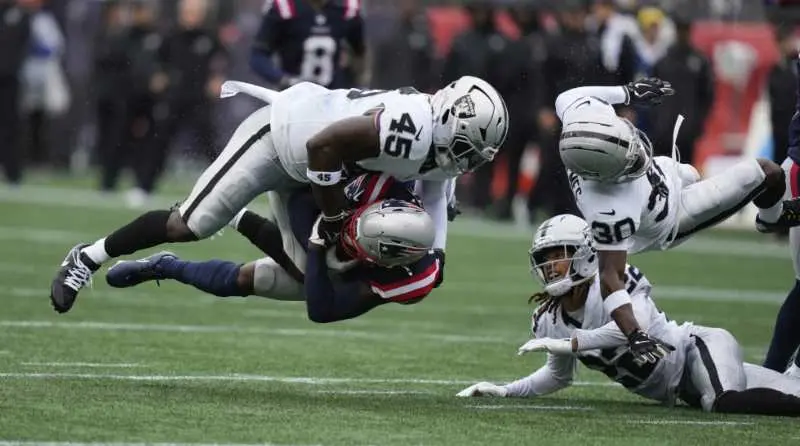 Raiders venció a Pats en Semana 1 | AP