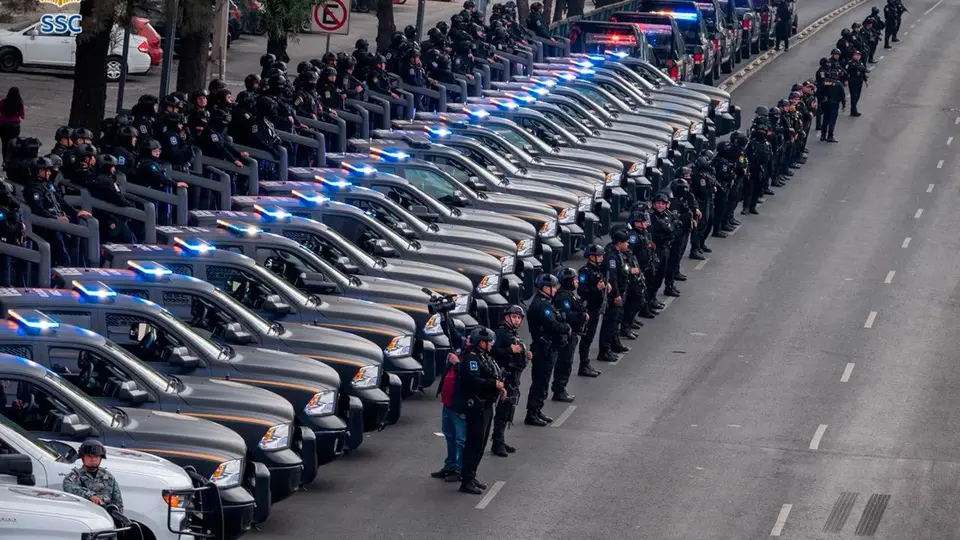 En los lugares turísticos y de mayor afluencia se reforzará la seguridad / FB: @PoliciaCDMX