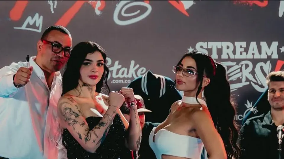 Karely Ruíz y Marcela Mistral I IG:@karelyruiz