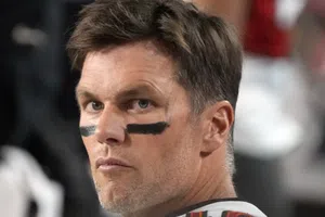 Tom Brady defiende a Bill Belichick al no ser incluido en el Salón de la Fama de la NFL