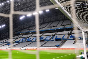 Panorámica del Stade Vélodrome previo al partido de Olympique Marseilla en la Arkema Premiere Ligue | X: @ArkemaPL