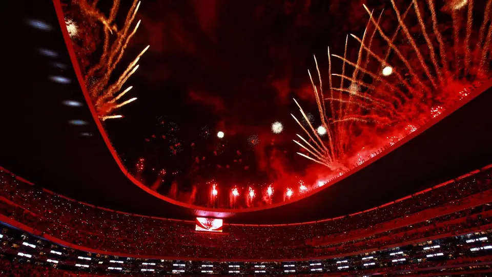 Reinauguración del Estadio Azteca se llena de color con espectacular show de medio tiempo