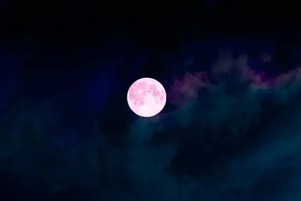 La luna llena alcanzará su punto máximo de iluminación el 1 de abril./ Pixabay