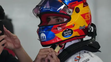 "Espero que la F1 recapacite": Carlos Sainz pide cambios al reglamento tras accidente de Bearman en Japón