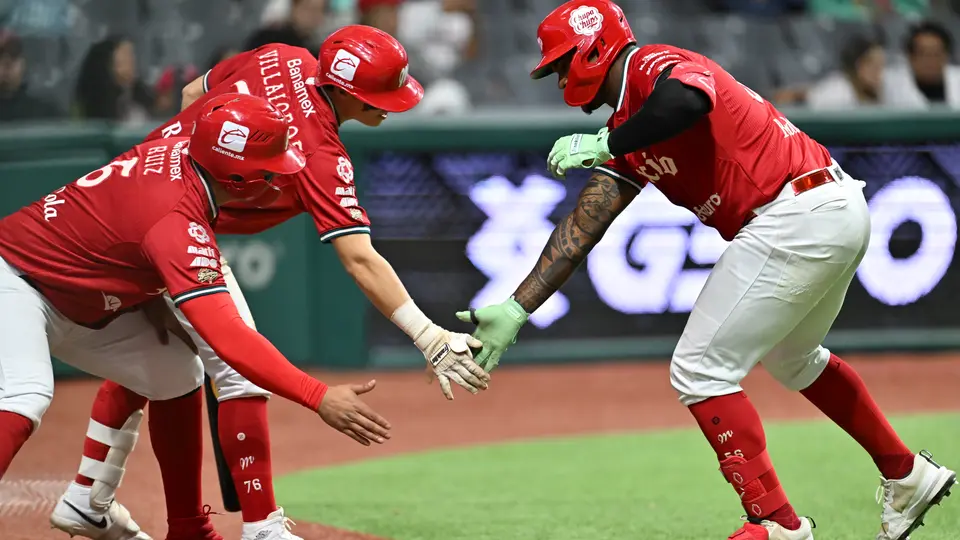 Diablos Rojos aplastando a Cocodrilos de Matanzas | Enrique Gutiérrez