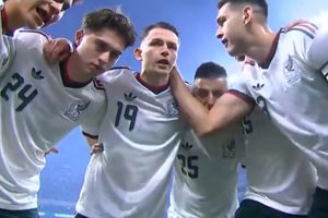 Fidalgo da emotivo discurso previo su debut con Selección Mexicana