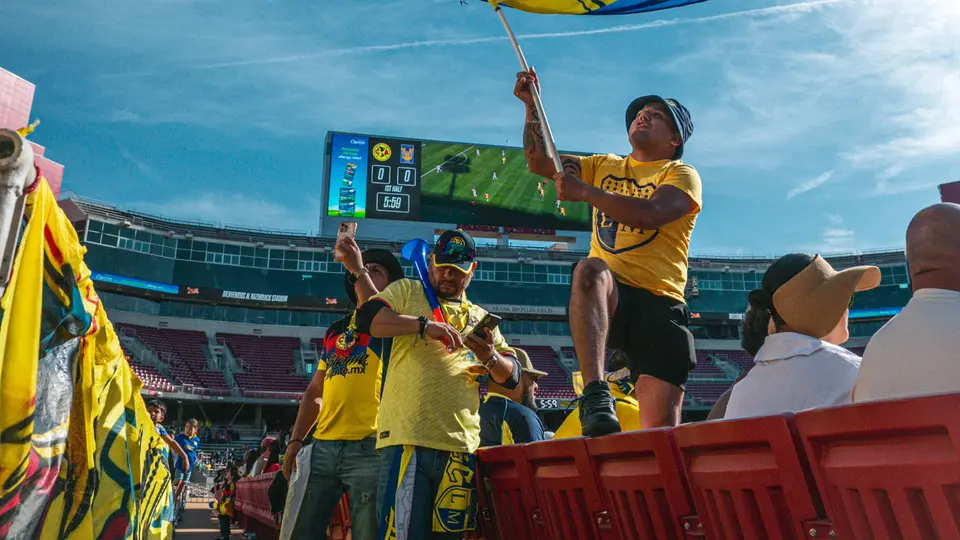 Afición azulcrema en el amistoso en Estados Unidos l X:ClubAmérica