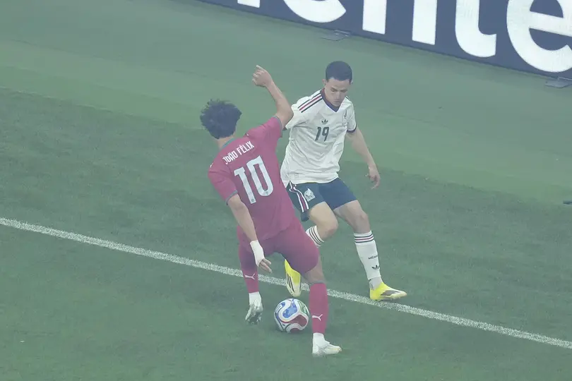 Álvaro Fidalgo, jugador de la Selección Mexicana, ante Joao Félix | IMAGO7