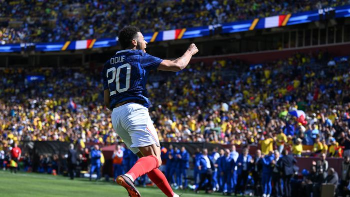 Désiré Doué en celebración tras su gol en el partido amistoso de Francia ante Colombia | AP