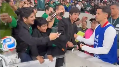 ¡Pide perdón! Aficionado que le quitó el plumón a Álvaro Fidalgo rompe el silencio