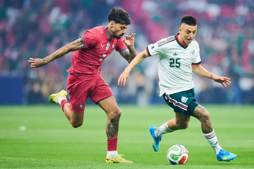 Piojo Alvarado con la Selección Mexicana en el partido contra Portugal | MEXSPORT