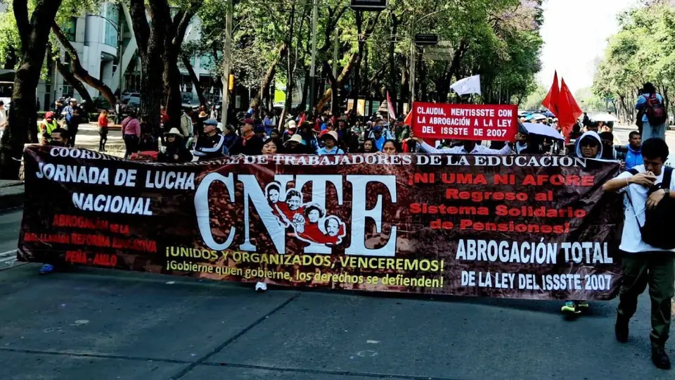 CNTE anuncia megamarcha en CDMX: ¿Cuándo y cuál será la ruta?