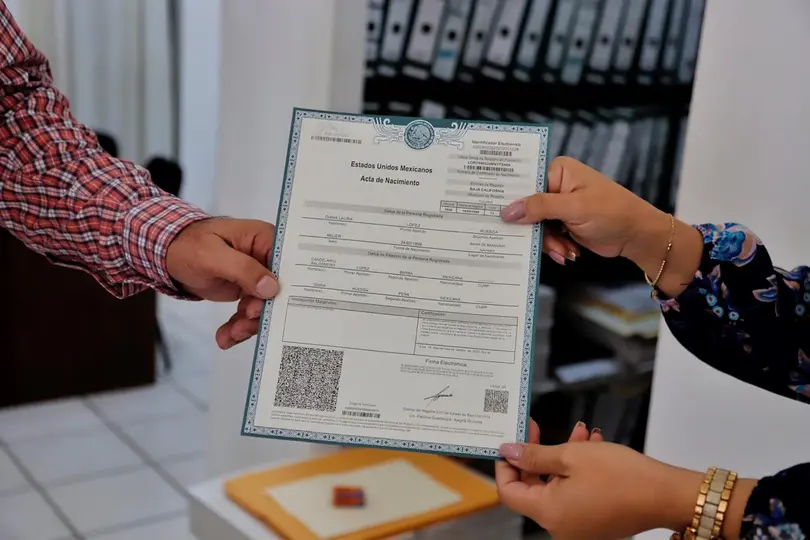 Actas de nacimiento certificadas ya no deberán incluir información relacionada con matrimonio, divorcio o estado civil / Especial