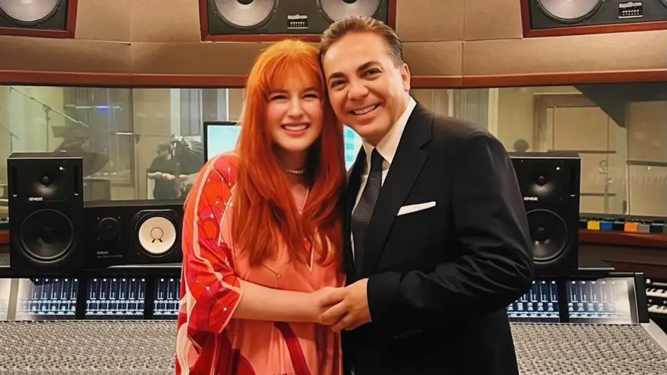 Cristian Castro y Victoria Kühne confirman relación ¿Quién es la nueva novia del cantante?