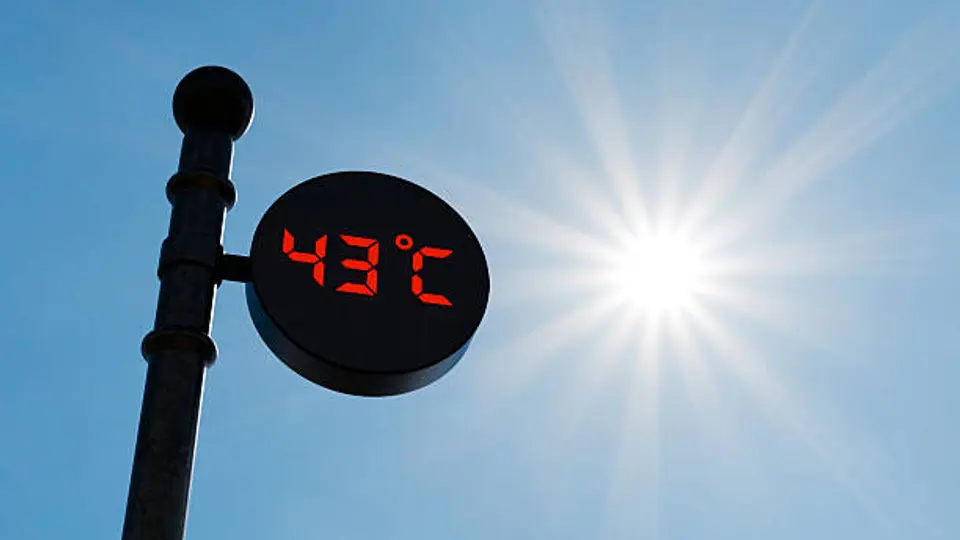 La circulación anticiclónica mantiene cielos despejados y favorece el calor extremo./ Pixabay