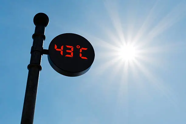 Las ondas de calor podrían aumentar en duración e intensidad en México durante 2027, según especialistas de la UNAM. / Pixabay