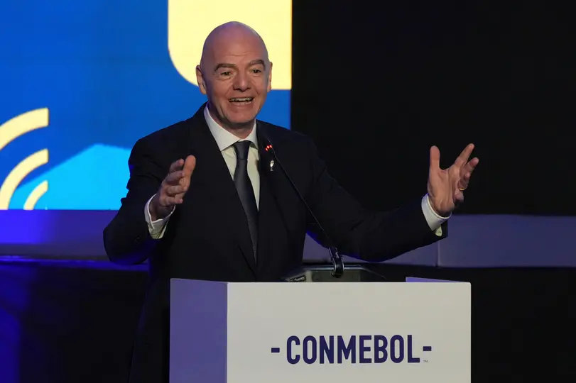 Gianni Infantino, presidente de la FIFA, durante un evento de Conmebol en Quito, Ecuador | AP
