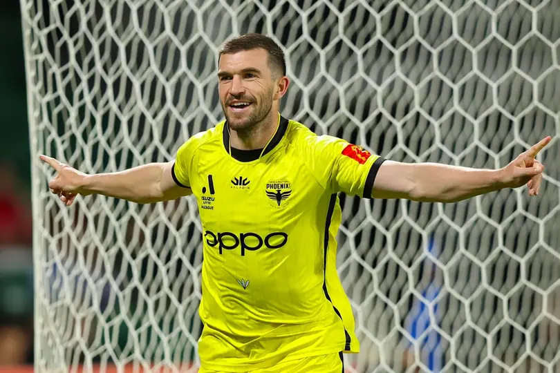 Tim Payne jugando con el Wellington Phoenix l CAPTURA DE PANTALLA DE X