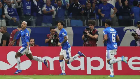 Jugadores de Cruzeiro en celebración en la Copa Libertadores | AP