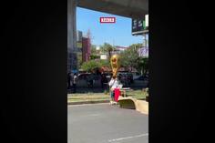 ¡Bloquean Periférico! Manifestantes protestan en contra del Mundial en la CDMX