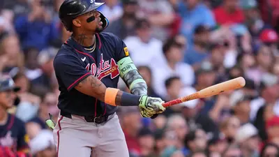 Grand Slam de Ronald Acuña ‘hunde’ a los Red Sox en el Fenway Park