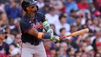 Grand Slam de Ronald Acuña ‘hunde’ a los Red Sox en el Fenway Park