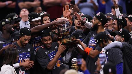 Los Knicks celebran en la Final de la Conferencia de Este de la NBA | AP