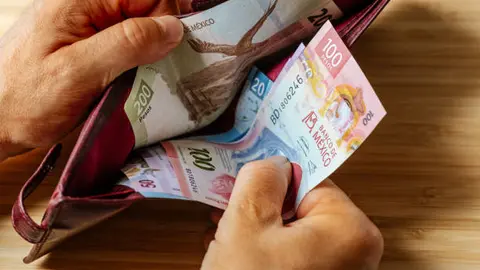 Trabajadores que laboren durante el 11 de junio de 2026 tendrían derecho a recibir un pago superior al habitual./ Pixabay