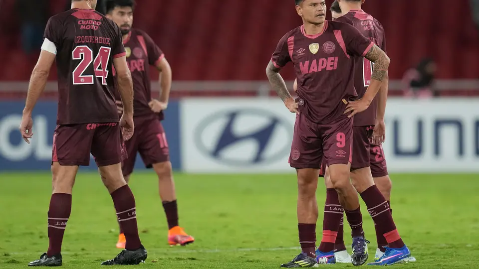 Jugadores de Lanús en lamento en la Copa Libetadores | AP