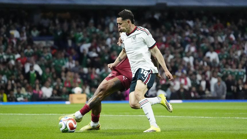 Álvaro Fidalgo en el amistoso de la Selección de México contra Portugal | IMAGO 7