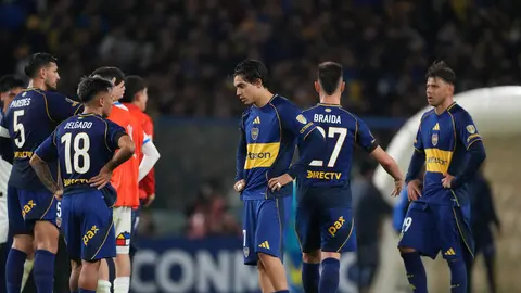 Jugadores de Boca Juniors en lamento tras perder Universidad Católica | AP