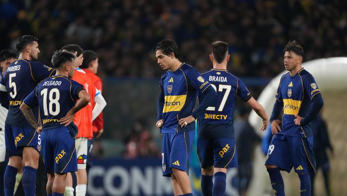 Jugadores de Boca Juniors en lamento tras perder Universidad Católica | AP