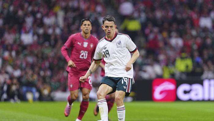 Álvaro Fidalgo en el amistoso de la Selección de México contra Portugal | IMAGO 7