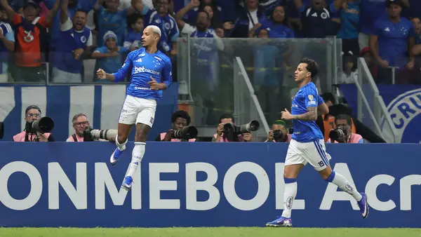Cruzeiro golea a Barcelona y avanza a Octavos de Final de la Copa Libertadores