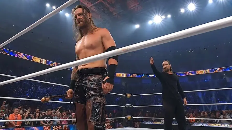 Jay White regresa en Forbidden Door atacando a David Finlay | AEW