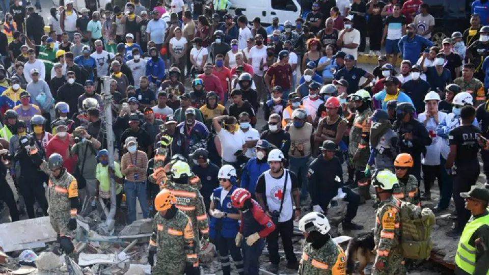 Labores de rescate en Venezuela, miembros del Ejército Mexicano presentes en el desatre / @SEDENA