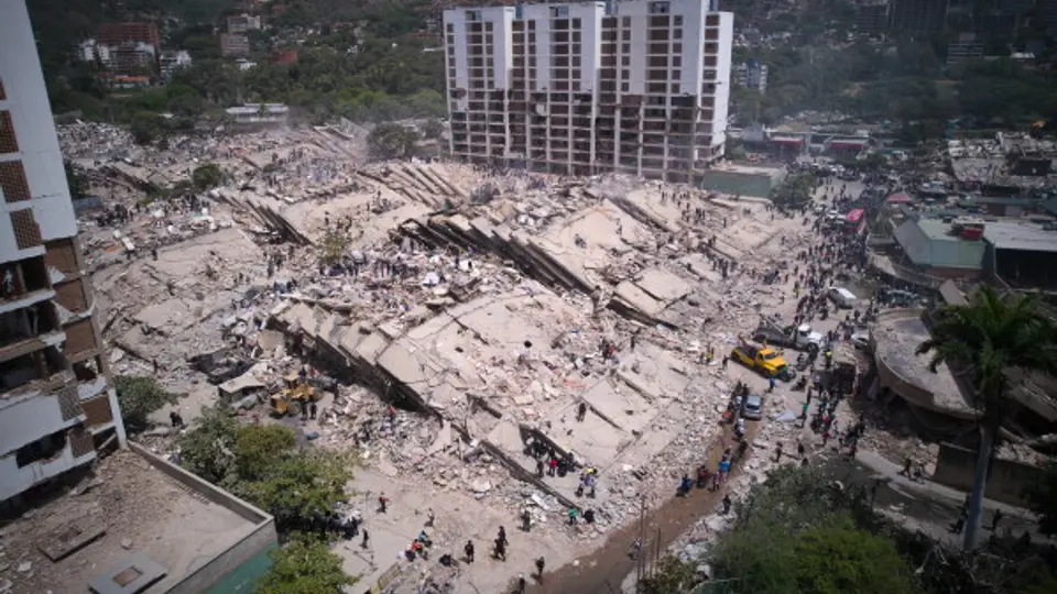 Sube a 1,719 la cifra de muertos por los terremotos en Venezuela; van 609 réplicas