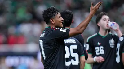 Luis Romo se consolida como el 'mejor' medio del Mundial 2026